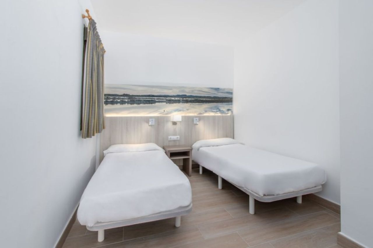 WINTERSAISON: Moderne, helle Apts mit Terrassen in Colonia St Jordi-- AP 16 WT