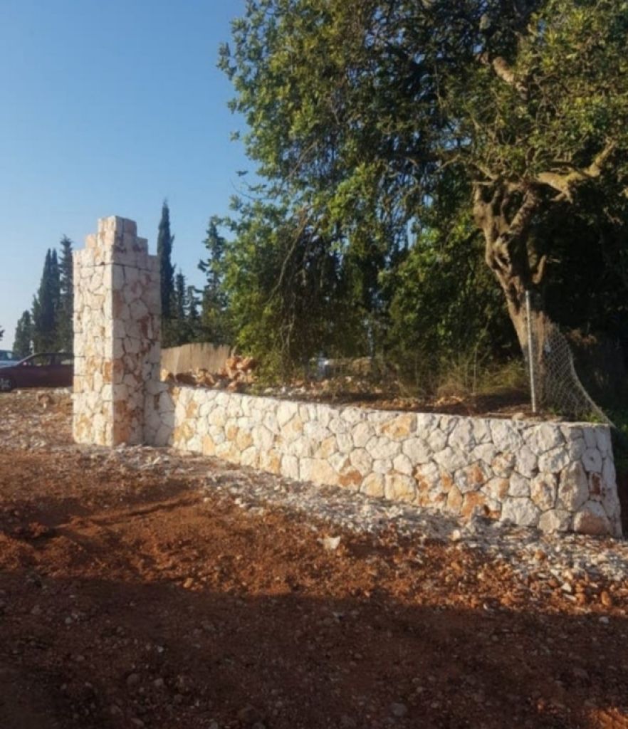 Wir führen alle Arten von Stein- oder Fliesenarbeiten durch