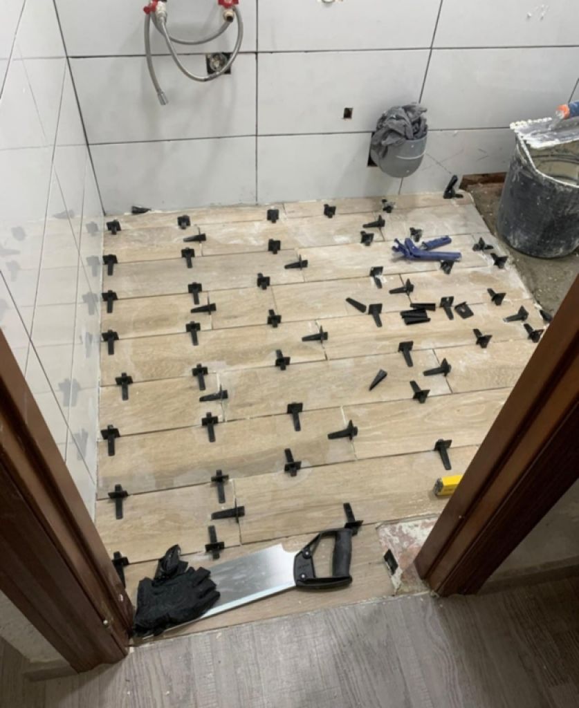 Wir führen alle Arten von Stein- oder Fliesenarbeiten durch