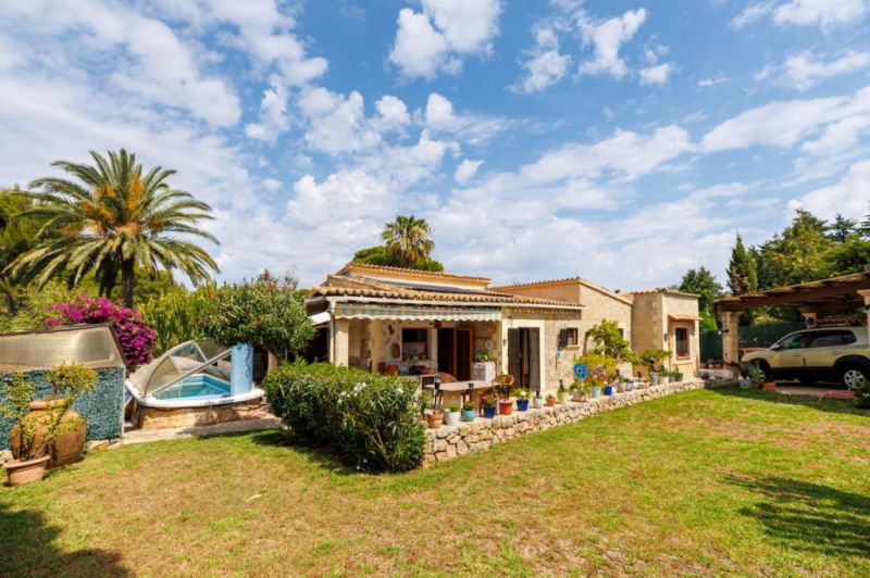 House with guest apartment in Bonaire Alcudia