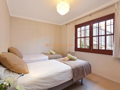 piso en primera linea en Cala Mandia