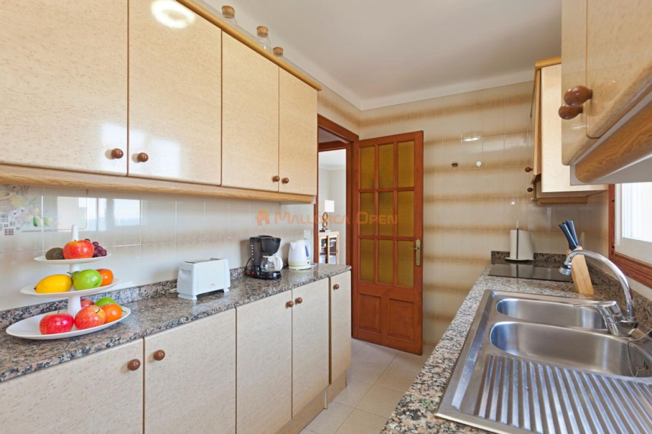 piso en primera linea en Cala Mandia