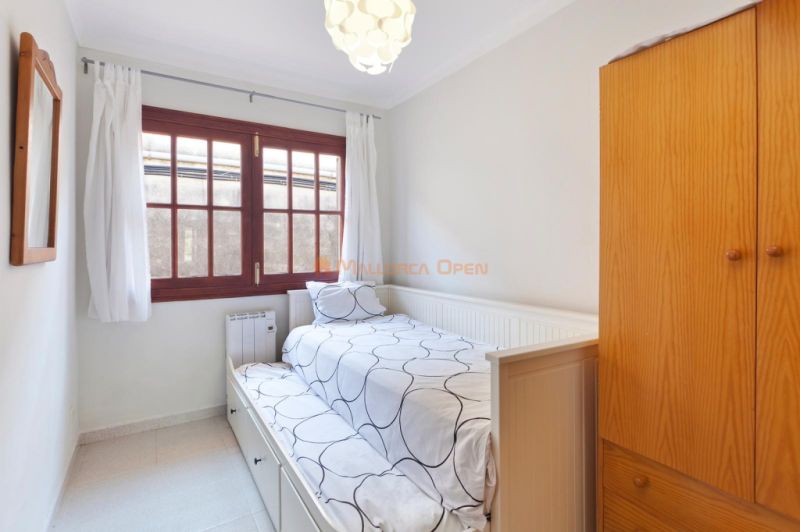 piso en primera linea en Cala Mandia