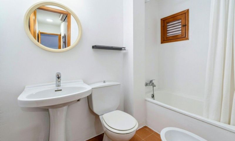 Piso con terraza a 200 metros de la playa de Cala Millor