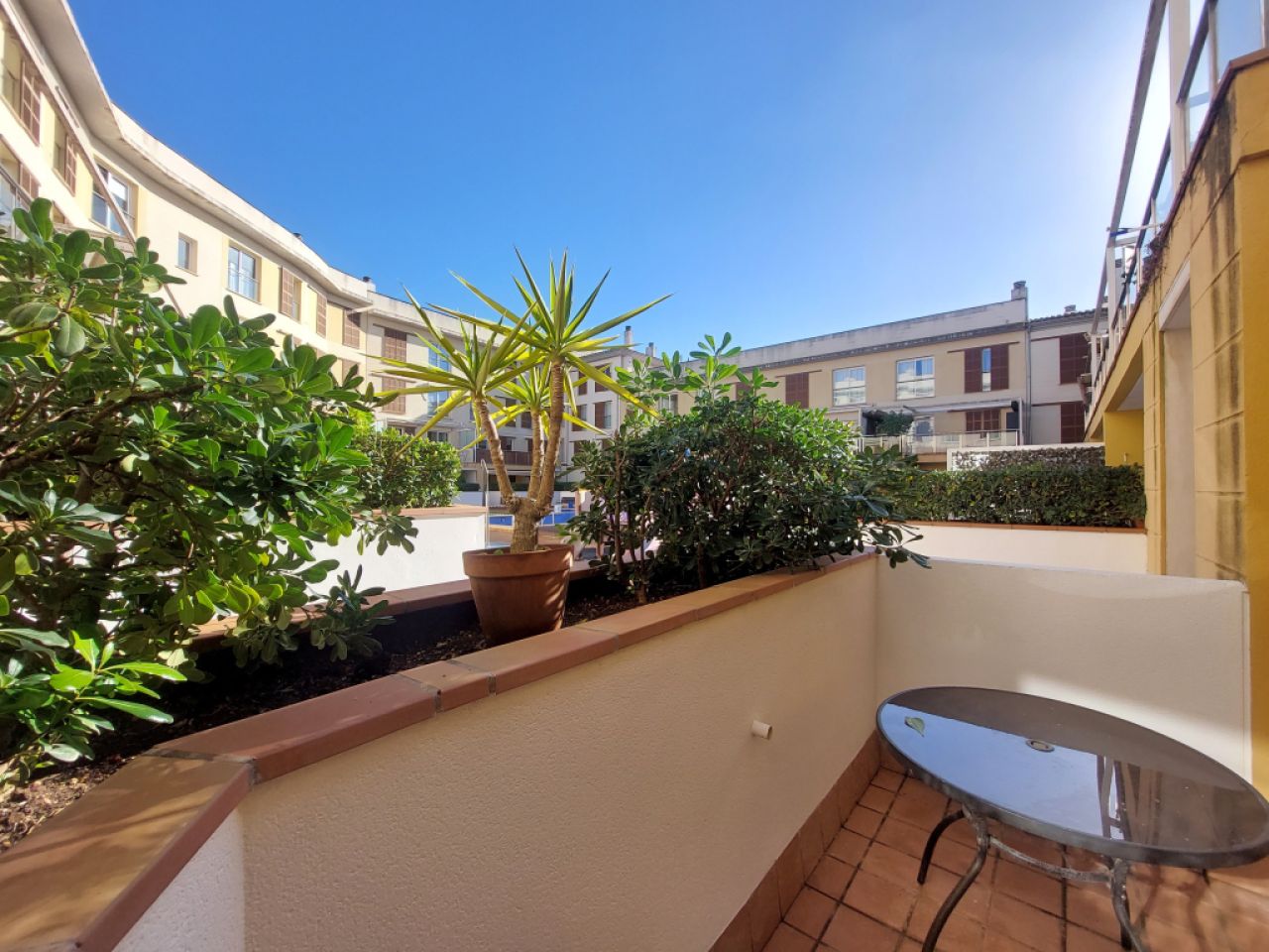 Apartamento con equipamiento de primera y piscina comunitaria en Campos