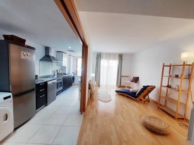 Apartamento con equipamiento de primera y piscina comunitaria en Campos