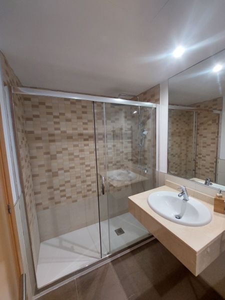 Apartamento con equipamiento de primera y piscina comunitaria en Campos