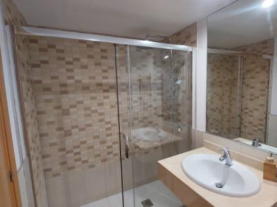 Apartamento con equipamiento de primera y piscina comunitaria en Campos