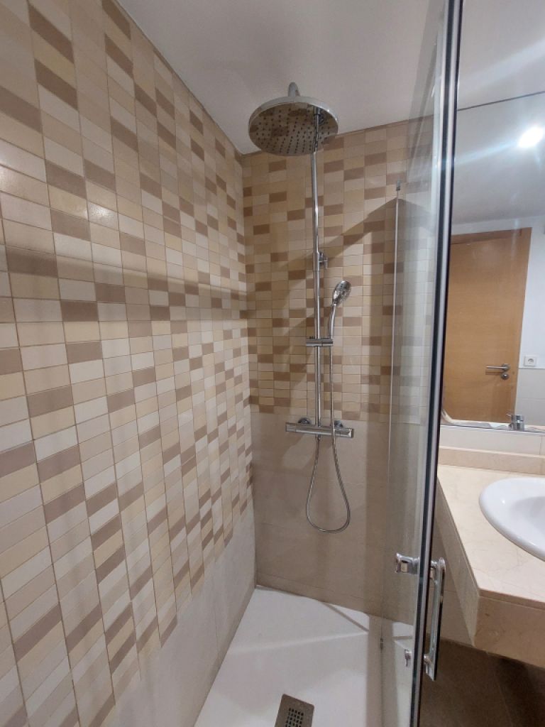 Apartamento con equipamiento de primera y piscina comunitaria en Campos