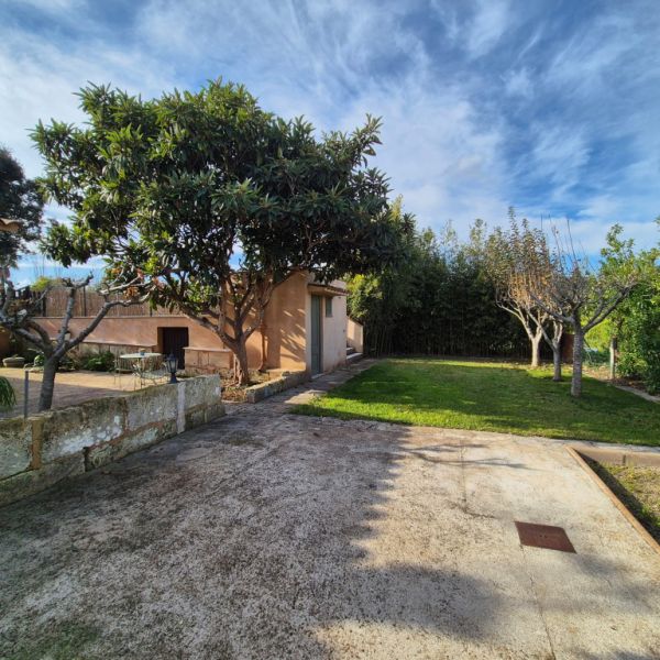 Hermosa finca en alquiler de larga duración en San Lorenzo