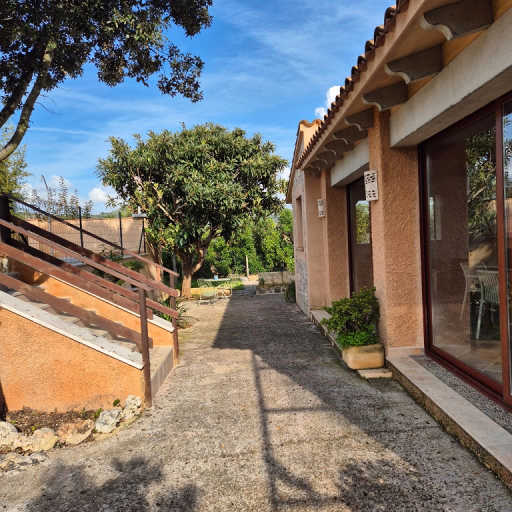 Hermosa finca en alquiler de larga duración en San Lorenzo