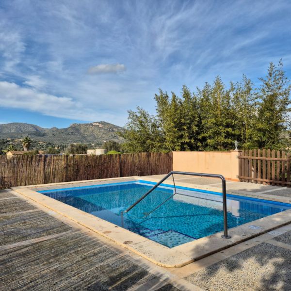 Hermosa finca en alquiler de larga duración en San Lorenzo