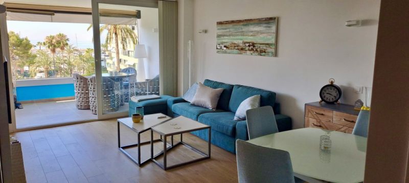 Wunderschöne, möblierte 75 m2 Wohnung im mondänen Hafen Portals Nous, top renoviert.