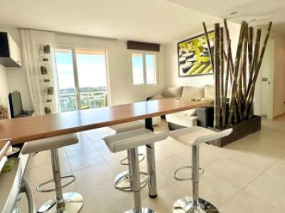 Hermoso ático para alquiler a largo plazo