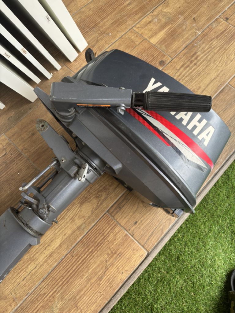 Motor fueraborda Yamaha 5