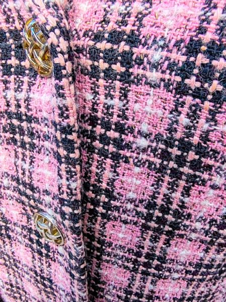 Blazer corto femenino atemporal y elegante de Amalfi