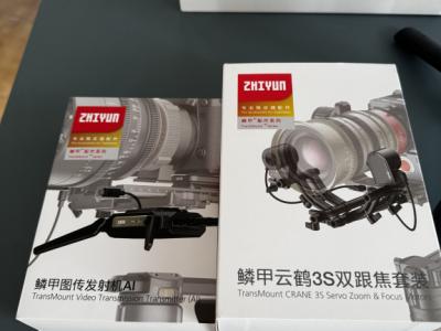 Zhiyun Weebill S Gimbal con accesorios