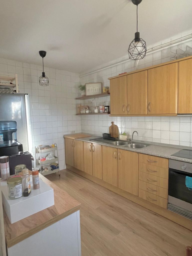 Rento habitacion en Campos para chica