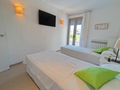 Zum Vermieten 1 Meereslinie Chalet in cala Mandia