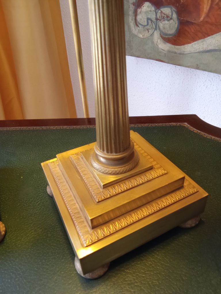 Dos pesados dorados al fuego "IMPERIO GIRANDOLEN" alrededor de 1820 de España, de propiedad noble.